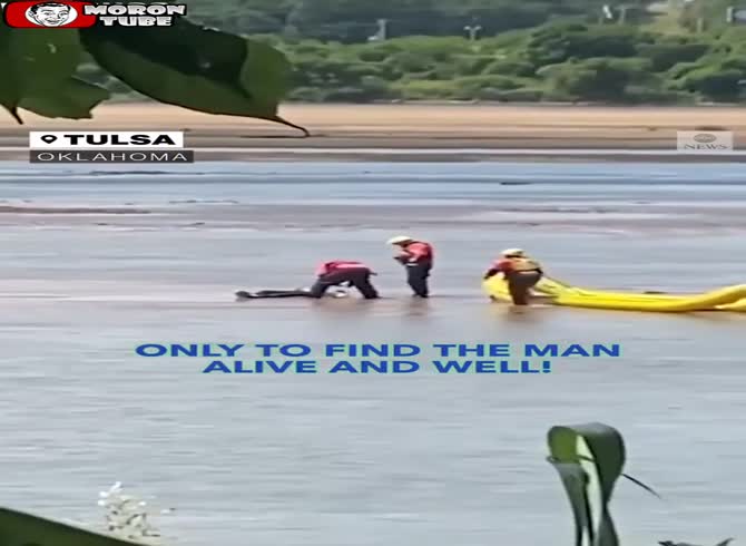 Video :The emergency services come to remove the body of a man from a river, he wakes up in front of them!